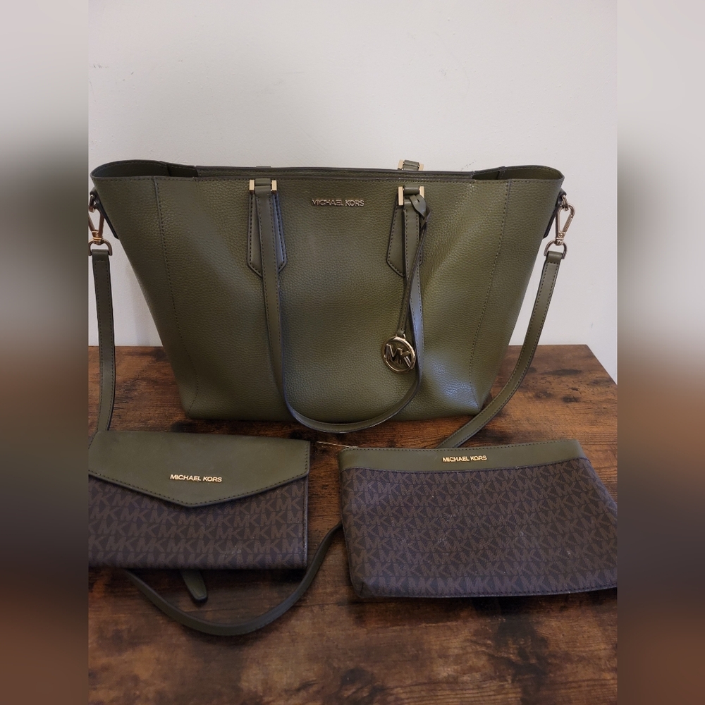 Michael Kors Bag Set